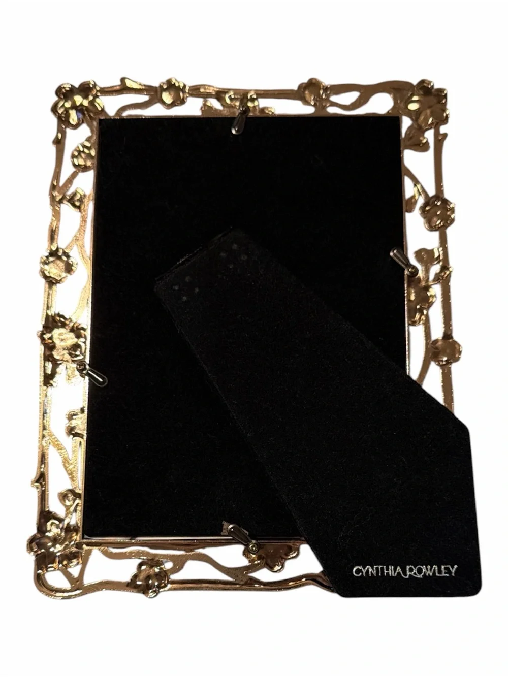 3/$30 Cynthia Rowley gold flower branch picture frame.